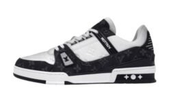Trainer white black