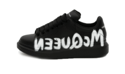 Graffiti oversize black